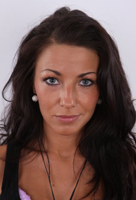 Czech casting brunette