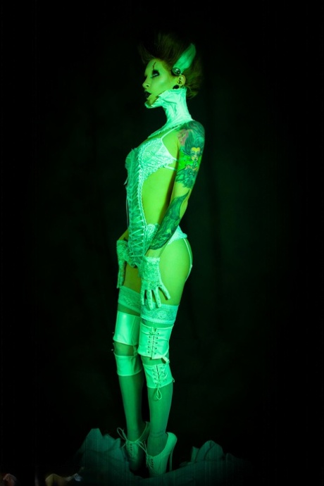 Solo model Razor Candi gets freaky with a huge dildo as Bride of Frankenstein