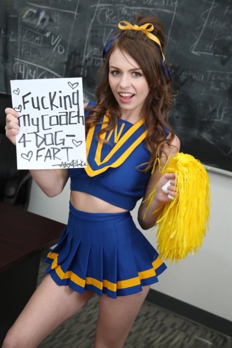 White cheerleader goes pussy to mouth with a black man in classroom
