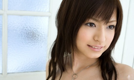 Sexy Japanese teen Misaki Mori stands naked inside a door during solo action - pornpics.de