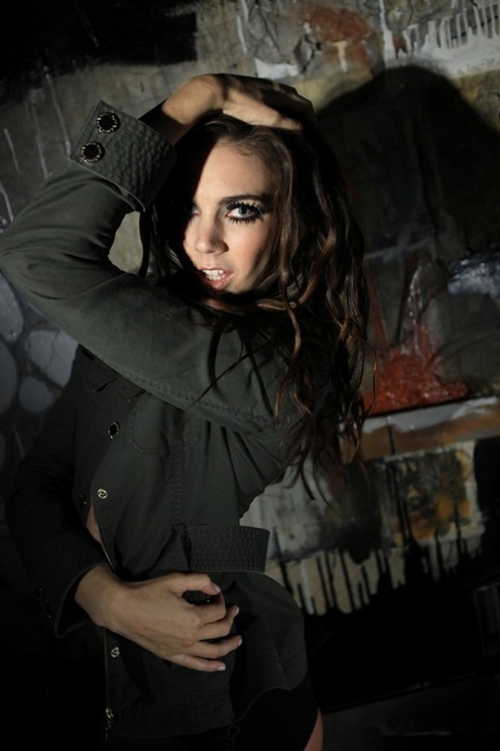 Tiffany Tyler Official