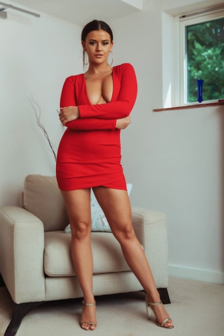 British teen Brook Wright frees her great body from a red dress