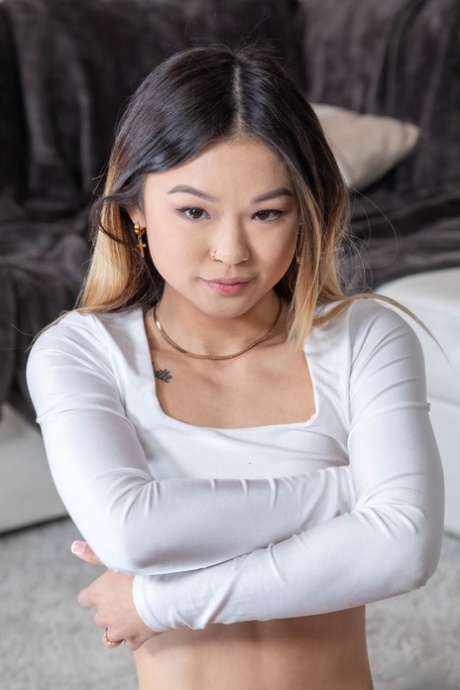 Beautiful Asian Female Porn Stars - Asian Pornstars - pornpics.de