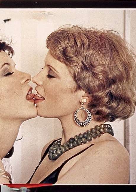 1950s Retro Lesbian Porn - Vintage Lesbians Porn Pics & Naked Photos - PornPics.com