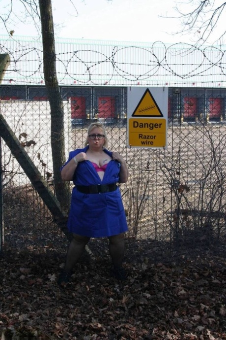 Obese British lady Lexie Cummings exposes herself out in public