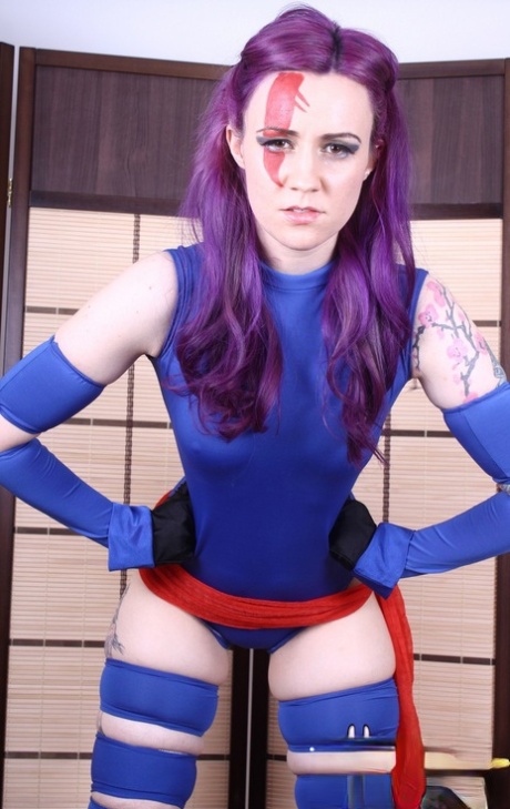 Solo girl Vellocet fingers her horny vagina attired in a cosplay outfit