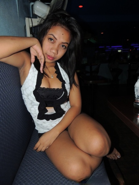 Sweet Filipina teen showcases her pussy in her nude posing debut