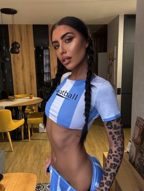 OnlyFans I Am Jasmiine featuring I Am Jasmiine Porn Gallery