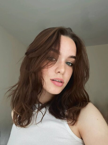 OnlyFans Lily Virgin Girl