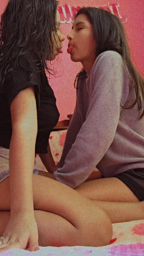 OnlyFans Petites Club featuring Julia and maria Sex Gallery