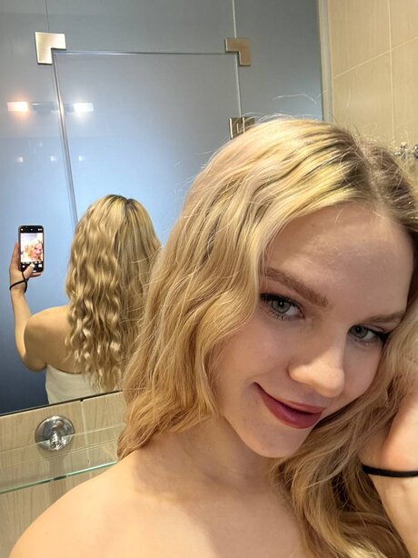 OnlyFans Alice Sparkle Alice Sparkle