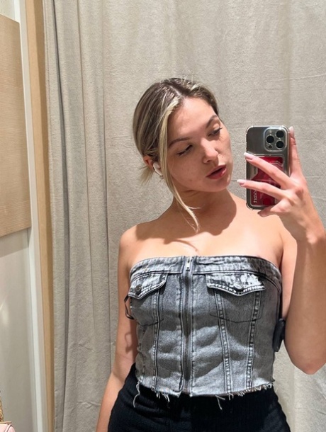 Glamorous OnlyFans babe All About Diana poses seductively in a solo