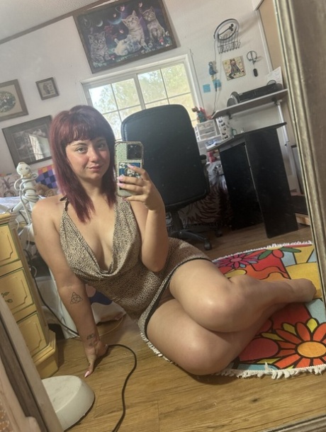 OnlyFans 红发艾比表演的红发艾比 热门图片