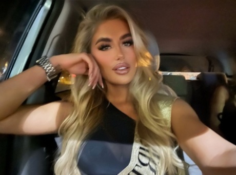 OnlyFans Em Leahhhh