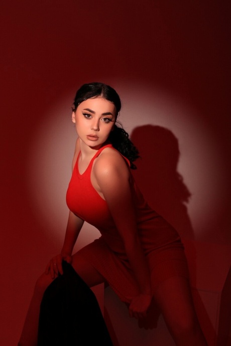 OnlyFans Mila Chen 免费提供 Mila Chen 免费性照片