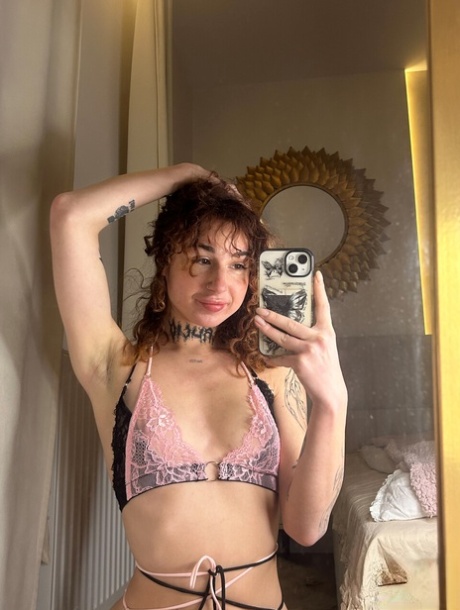 OnlyFans Curly Polly featuring Curly Polly Porn Pictures