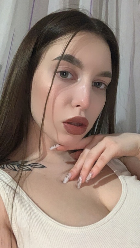 OnlyFans Amina Bratz Amina Bratz