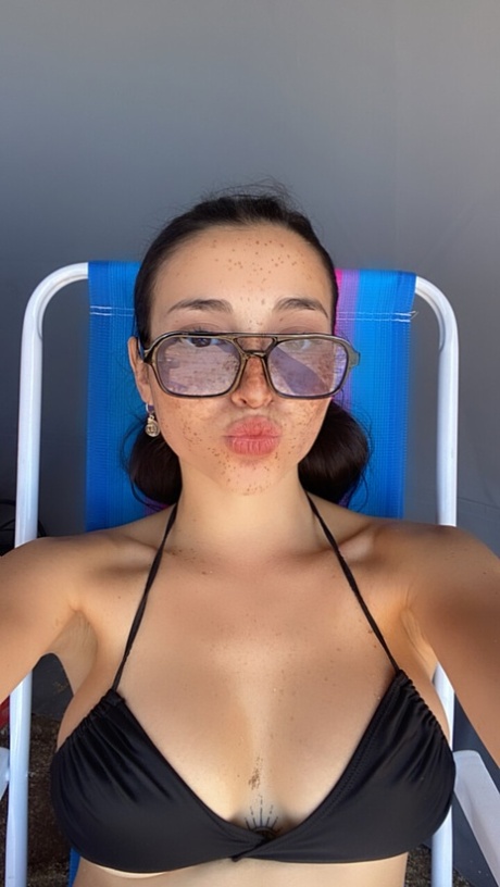 OnlyFans Maria Luna 18 由 Maria Luna 18 XXX Pics 表演