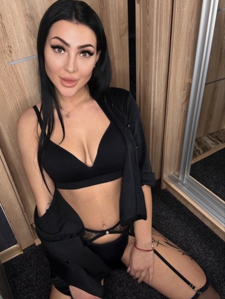 OnlyFans Yana Black VIP 主演 Yana Black VIP 热门图片