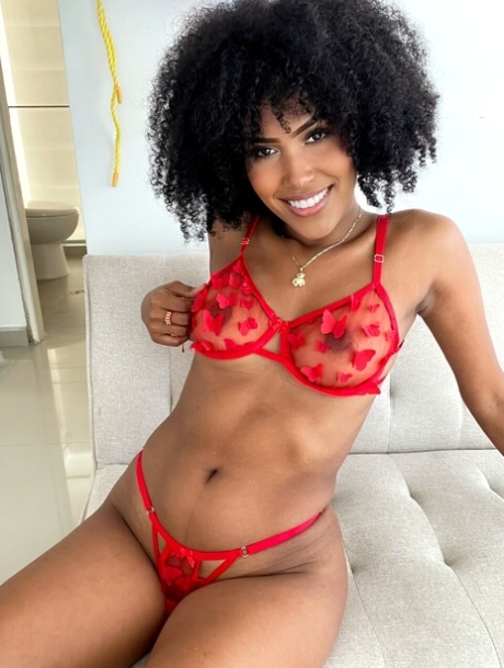 OnlyFans Emanuela Ebony performed by Emanuela Ebony Nude Porn Pics