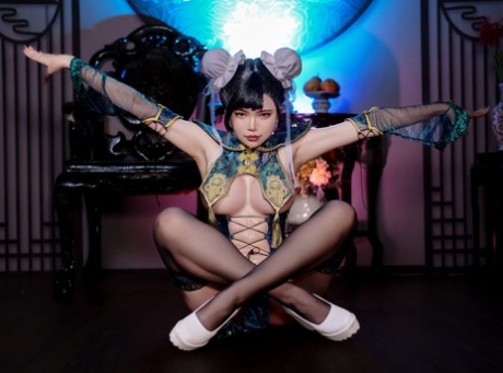 Patreon HornyCos Nude Gallery