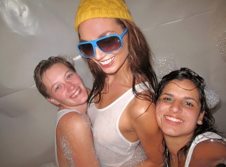 Playful coeds enjoy a hardcore groupsex in the dorm room
