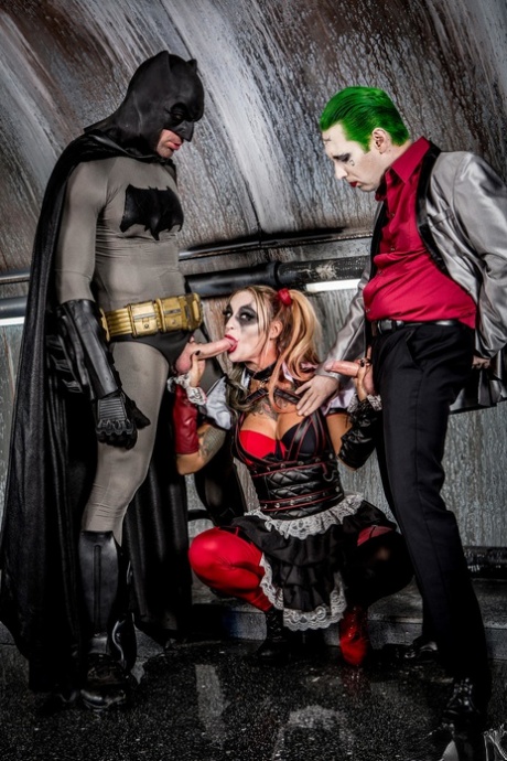 Sleazy MILF Kleio Valentien enjoys a wild FMM 3some in a Suicide Squad parody
