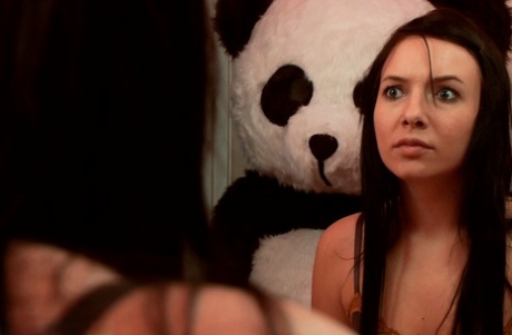 Dark haired female Ashli Orion is stalked by Pandas wherever she goes - pornpics.de