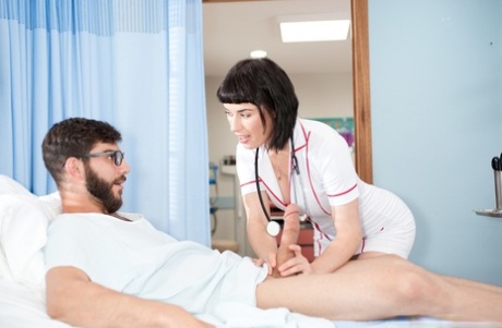 Nurse Olive Glass blows off her patient and rides her hairy pussy on his rod - pornpics.de