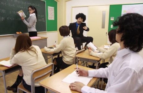 Asian schoolgirl Chihiro Takizawa gets her pussy eaten in the locker room