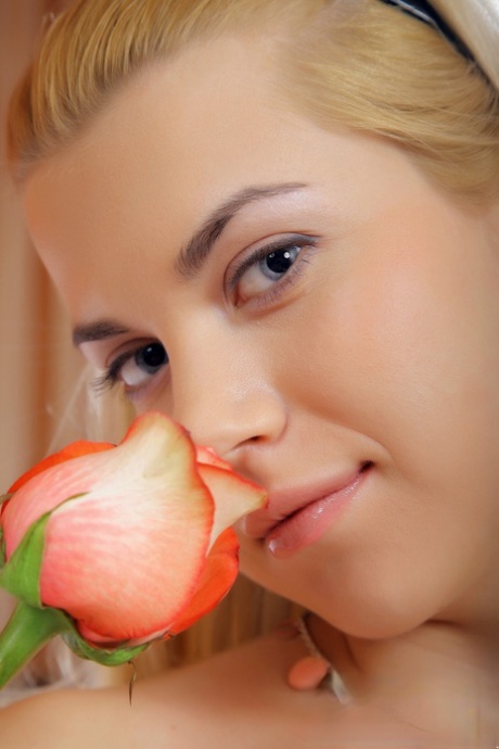 Met Art starring Eveline A Hot Images
