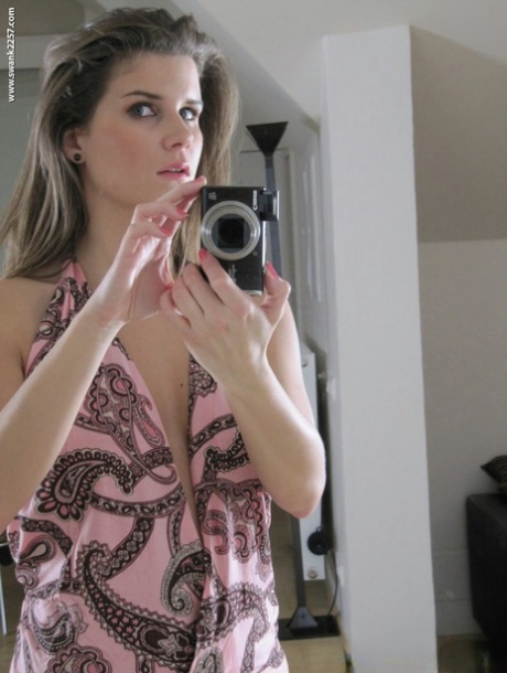 Bored girlfriend Patti Page takes selfies of herself stripping & posing