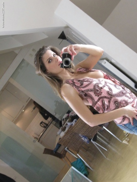 Bored girlfriend Patti Page takes selfies of herself stripping & posing