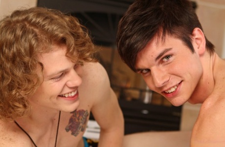 Horny homosexuals Max Flint and Christian Collins fuck each other
