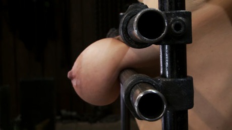 Amateur Alia Janine shows her huge tits & gets tortured in white stockings - pornpics.de