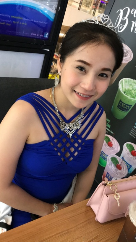 黑发亚裔业余选手 Nate 口交并被深深插入