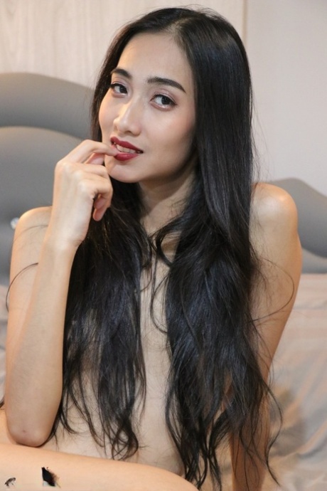 性感亚洲模特合辑中的漂亮宝贝闪耀美乳