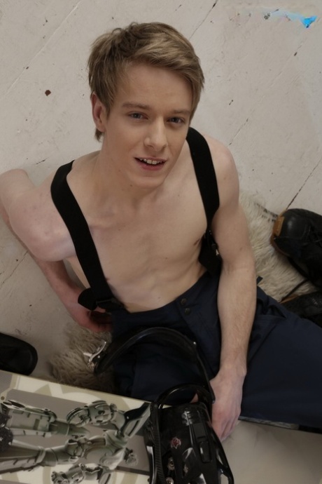 Staxus Felix Webster,米兰夏普