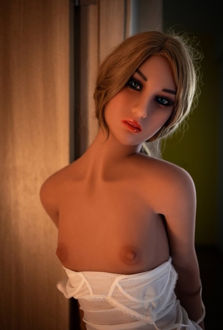 Tall sex doll shows her slender body wearing a sexy dress & while naked