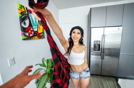 American teen Penelope Woods sucks a fat boner and takes it in POV action