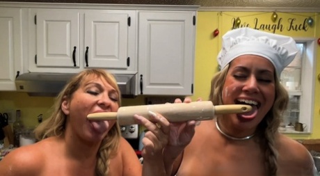 Lesbian chef Melony Melons & her workmate fuck with a rolling pin