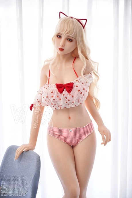 Mai Love Doll Nude Photos