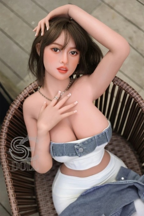 Mai Love Doll Nude Pics