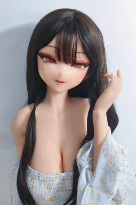 Mai Love Doll 色情 XXX