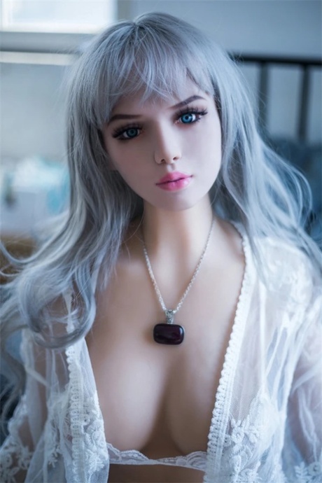 Mai Love Doll XXX Pics