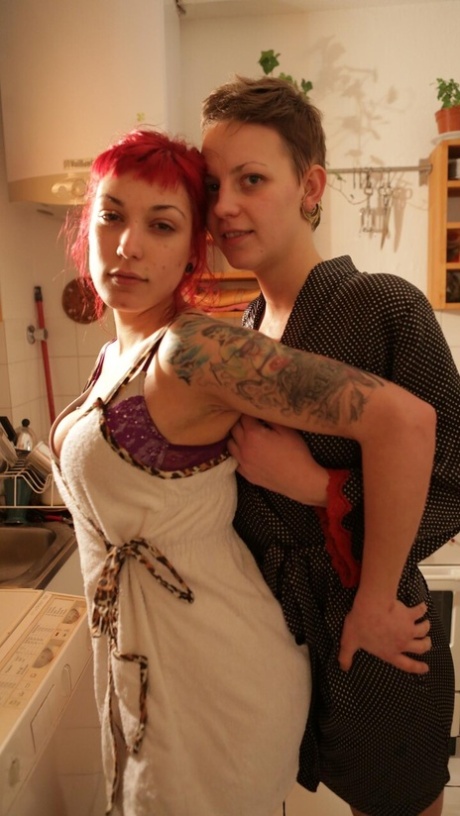 Ersties performed by Jassy, Raven XXX Photos