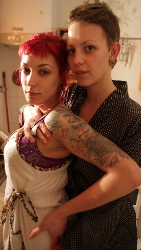 Ersties performed by Jassy, Raven XXX Photos