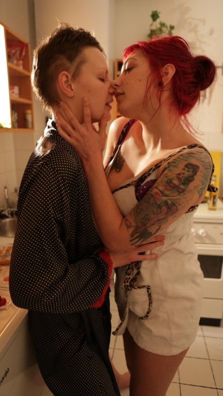 Ersties performed by Jassy, Raven XXX Photos