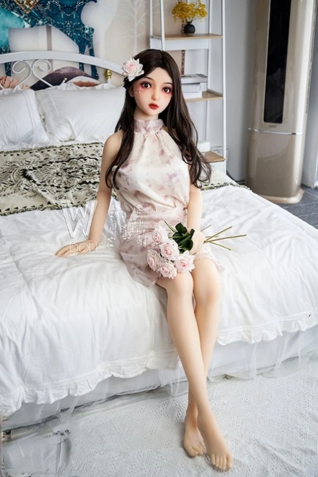 Mai Love Doll 色情画廊