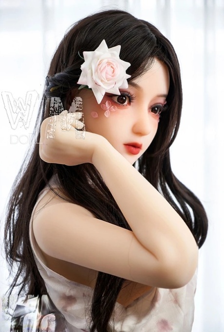 Mai Love Doll 色情画廊